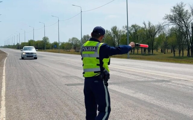 В праздничные дни сотрудники полиции несли службу в усиленном режиме
