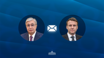 emmanyuel-makron-telegram_1_mediumThumb