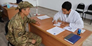 В военных вузах Казахстана проходит конкурсный отбор абитуриентов