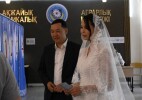 Жас жұбайлар дауыс берді