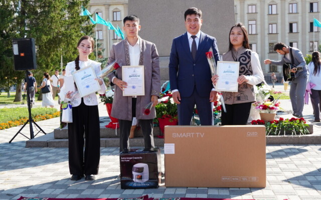 В Уральске  прошли  областные Абайские чтения