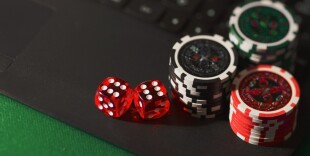 Госслужащий потратил более 5,7 млн тенге на азартные игры