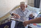 104-летний аксакал отдал свой голос за будущее