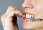 Тырнақ тістеу әдет пе, ауру ма?