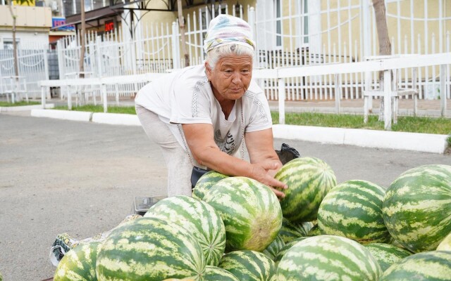 Август — время сладких арбузов и дынь