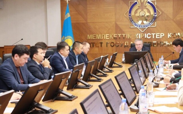 В КГД обсудили меры по ускорению международных автоперевозок