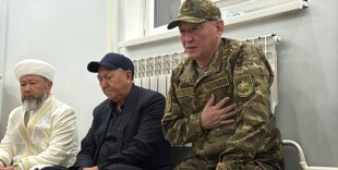 Министр обороны встретился с семьями погибших военнослужащих