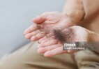 Күзде шаш көп түсуіне не себеп?
