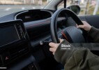 В Казахстане от пассажирских заказов отключили более 70 тысяч праворульных автомобилей