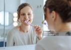 Ауыздан жағымсыз иіс шыға ма? Маман себептерінің бірін атады