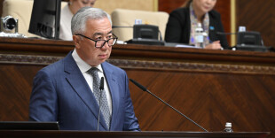 Правительственный законопроект о партнерстве Казахстана с АБИИ одобрен депутатами Курултая в двух чтениях