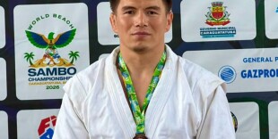 Бронзовую медаль чемпионата мира по пляжному самбо завоевал  спортсмен из ЗКО