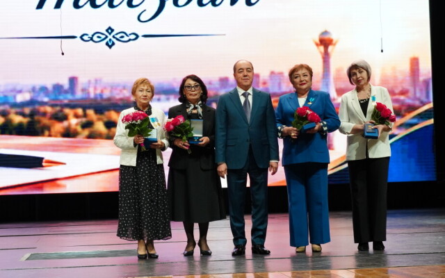 Поклон учителя - за труд