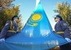 Президент Қасым-Жомарт Тоқаев Мемлекеттік ту көтеру рәсіміне қатысты