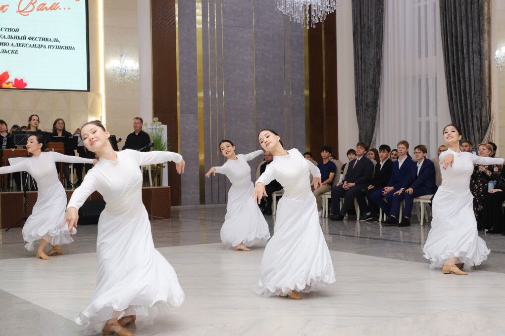 бал пушкин (3)
